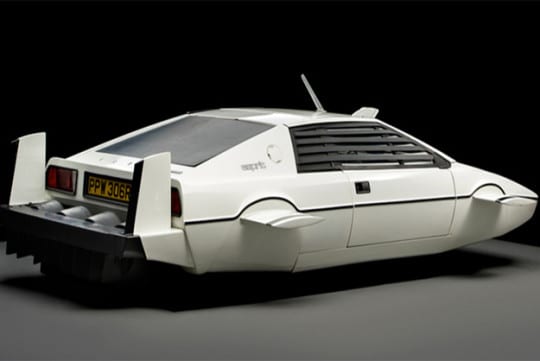 elon-musk-james-bond