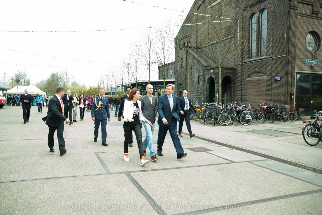 8679555605_a7a639057e_h