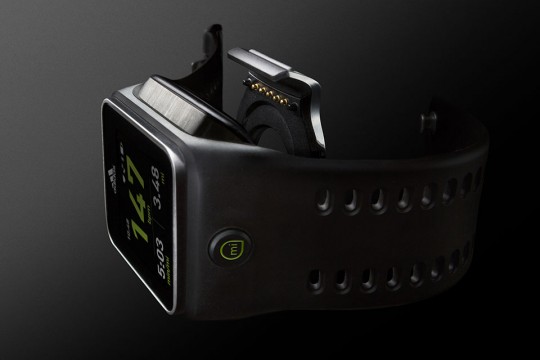 Adidas-miCoach-SMART-RUN-Watch-exploded-view