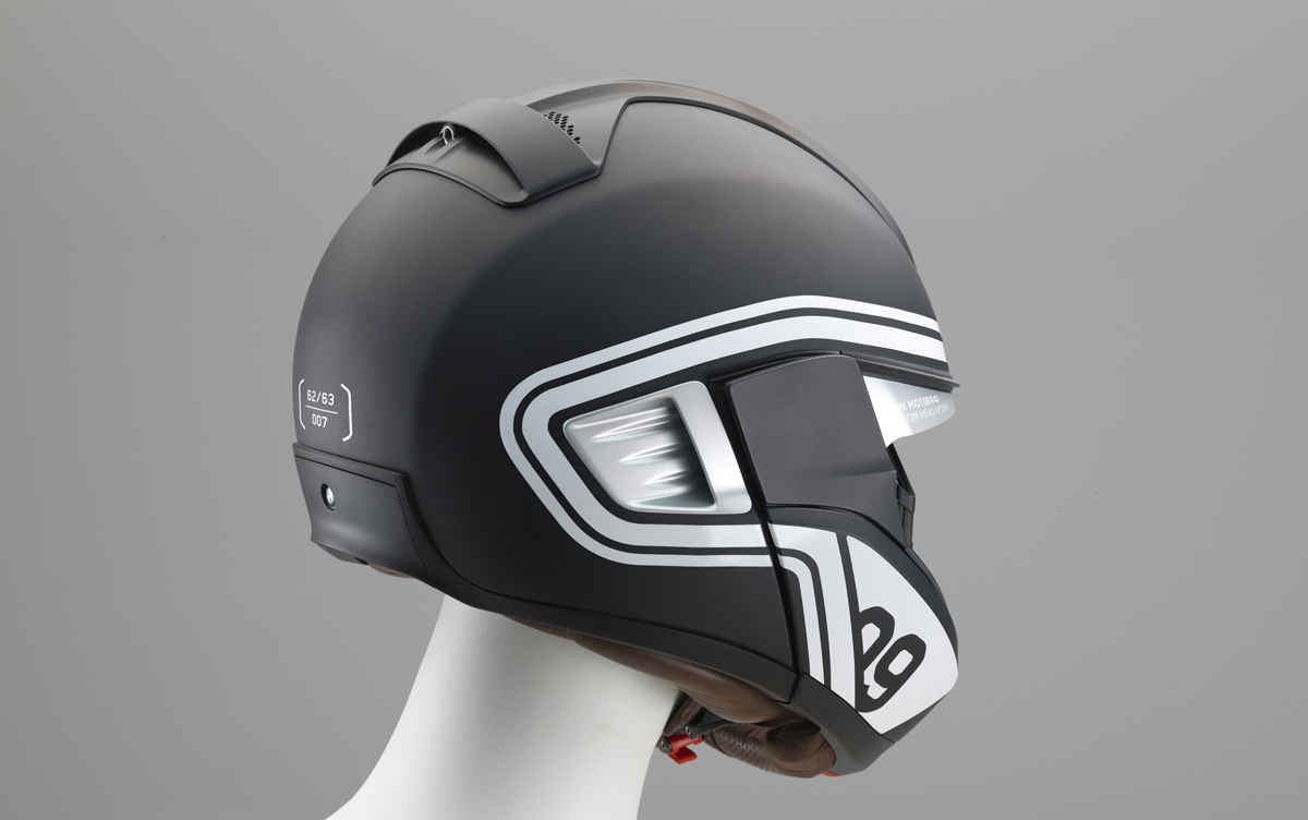 bmw-smart-helmet