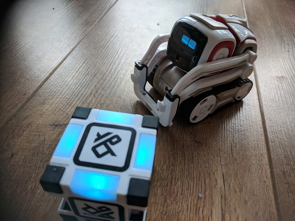 Anki Cozmo